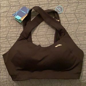 NWT Brooks Uplift Crossback sports bra